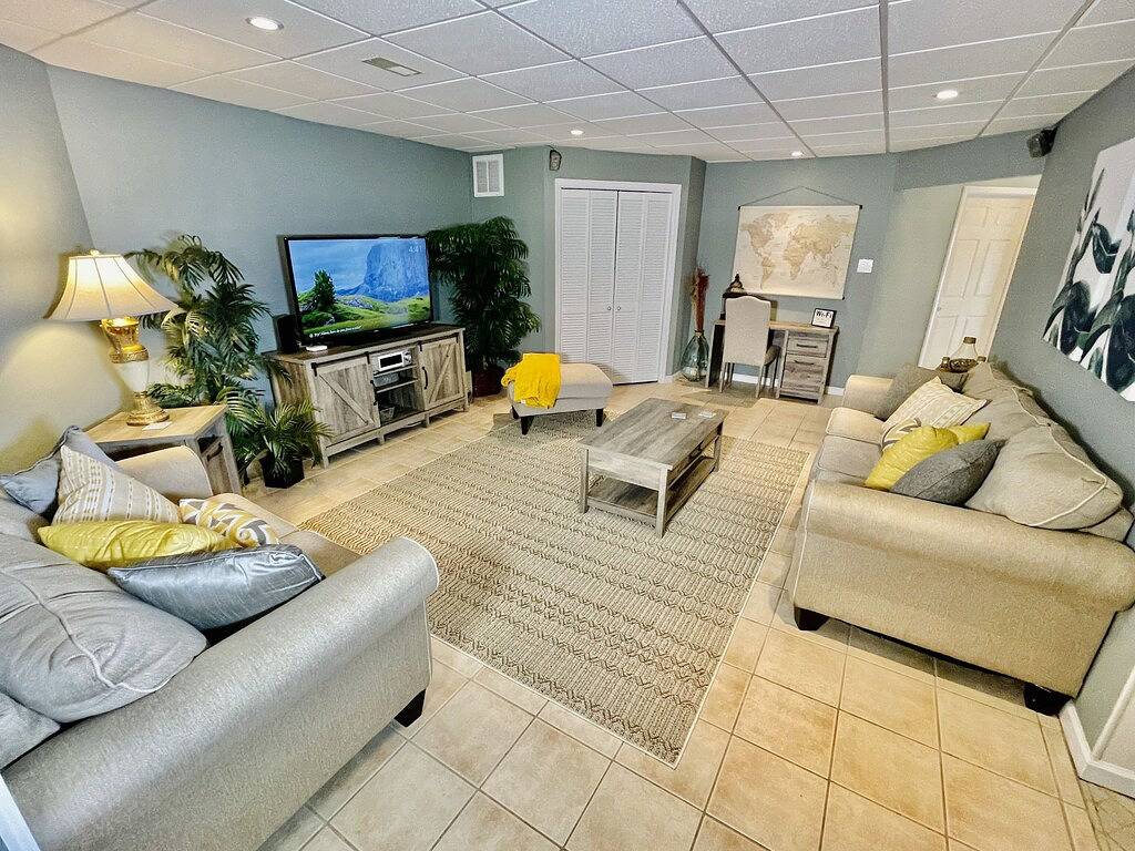 Enjoy spacious apartment near Dwtn Knoxville - 15 min in Knoxville, Knox County (TN)