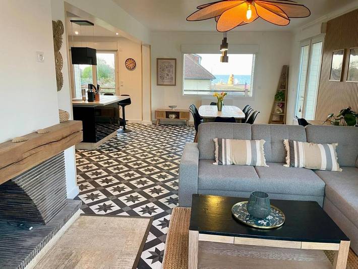 Location de vacances pour 8 personnes, avec balcon ainsi que jardin et vue à Saint-Laurent-sur-Mer - 4