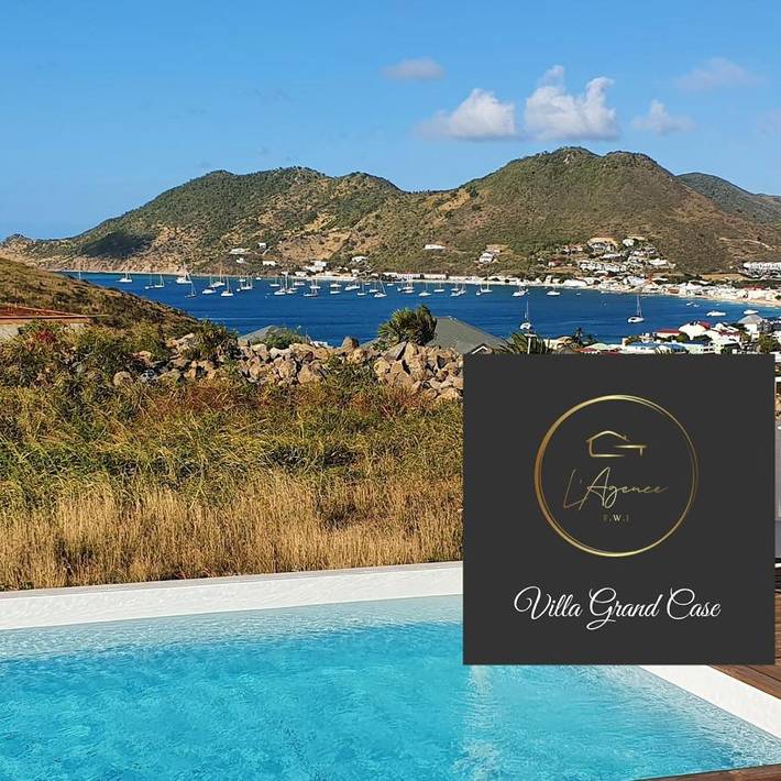 Villa pour 6 personnes, avec piscine et jardin ainsi que vue et terrasse