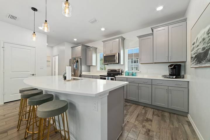 Vacation rental for 8 people, with pool and yard as well as hot tub in Perdido Key