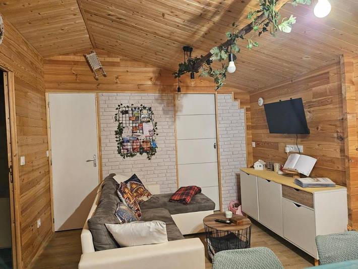Gîte pour 6 personnes, avec jardin et vue, animaux acceptés à Les Mazures - 3