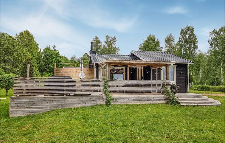 Hus för 8 Personer med trädgård in Södra Vings distrikt, Västergötland