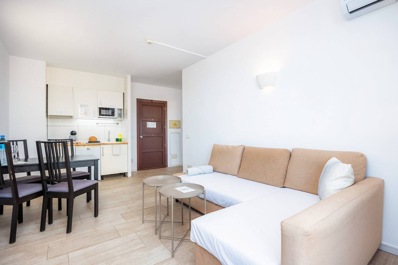 Ferienwohnung 'Meerblick Zimmer 003' mit gemeinsamem Pool, Wi-Fi und Klimaanlage in Portocolom, Felanitx