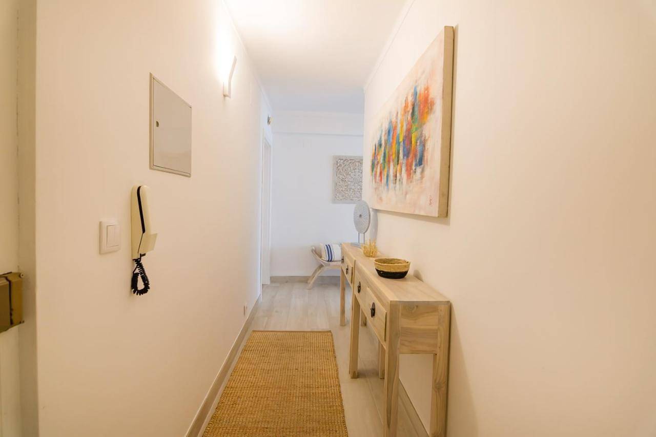 Apartamento inteiro, Two-Bedroom Apartment in Praia da Areia Branca, Lourinhã