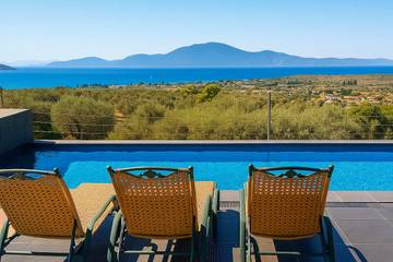 Villa für 7 Personen, mit Pool und Garten in Griechenland
