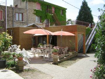Hôtel pour 2 personnes, avec terrasse ainsi que vue et jardin dans la Meuse