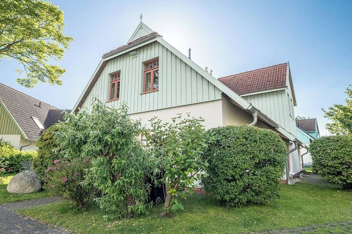 Ferienhaus für 4 Personen, mit Terrasse und Garten in Wustrow