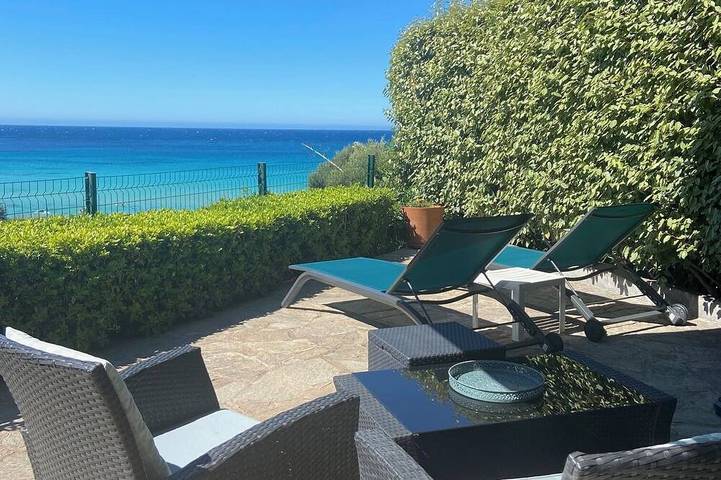 Villa pour 4 personnes, avec terrasse à Lumio