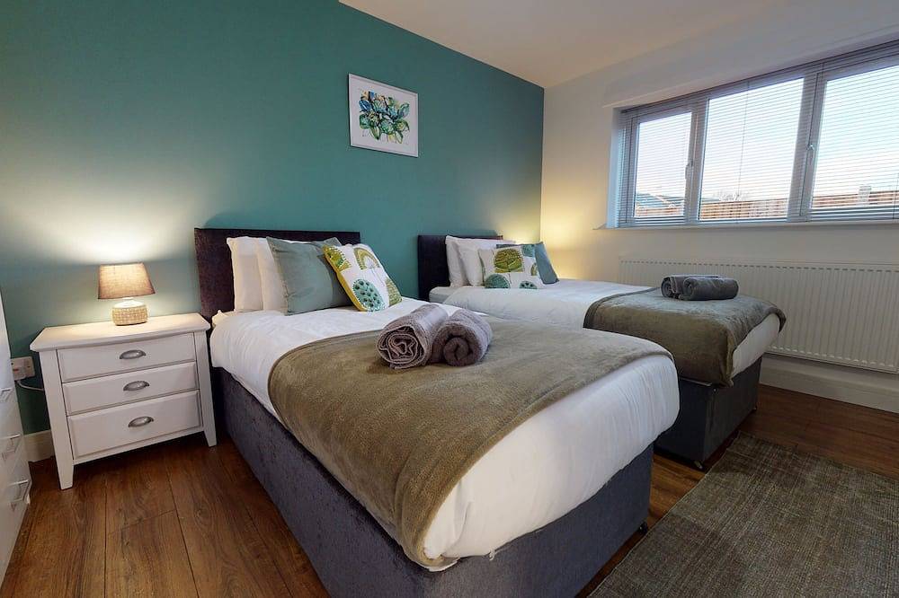 Entire apartment, Srk- Brand New Luxury Private Green View Apartment in Peterborough