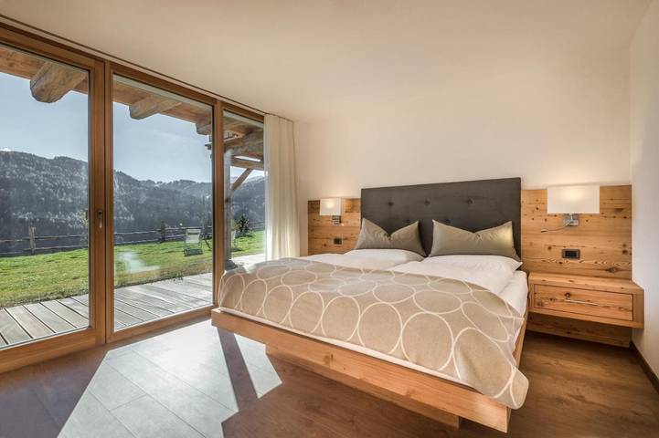 Hütte für 3 Personen, mit Balkon und Terrasse sowie Garten und Ausblick in Alta Badia - 2