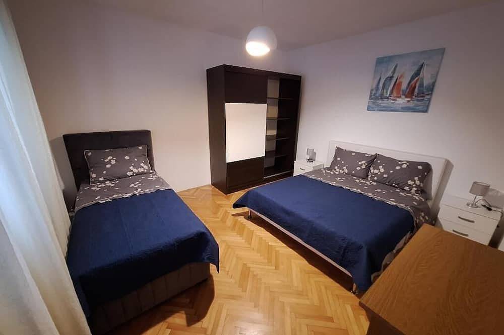 Appartement entier, App (4 + 1) à quelques pas de la vieille ville in Trogir, Split-Dalmatie