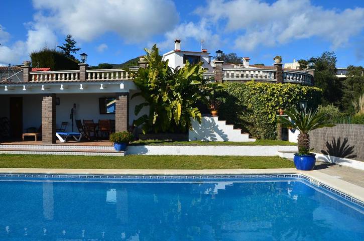 Chalet para 8 personas, con vistas además de piscina y jardín en Maresme - 2