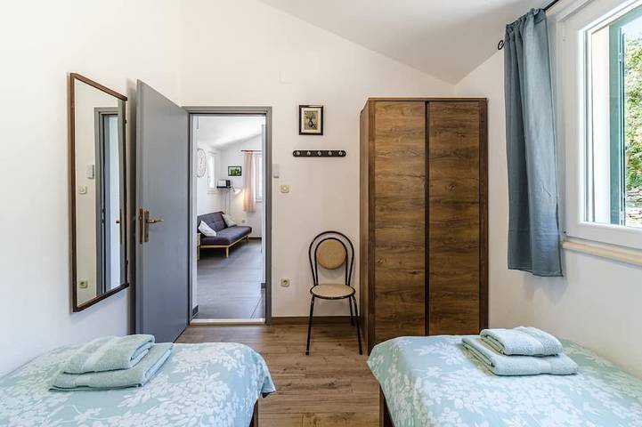 Ferienhaus für 7 Personen, mit Terrasse und Garten in Split-Dalmatien - 3