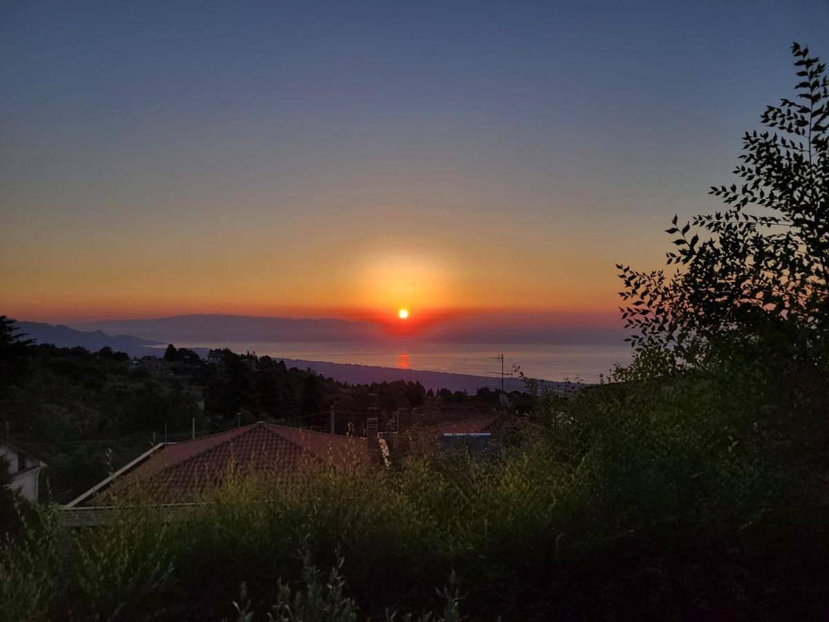 Etna Sunshine Rent Rooms in Sant'Alfio, Sant'Alfio (comune)
