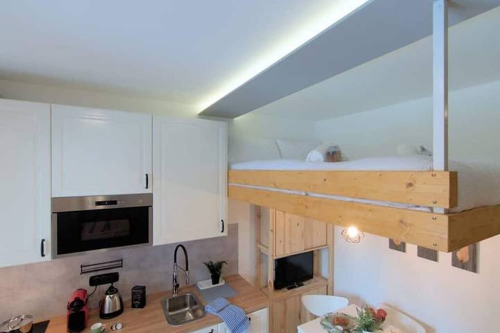 Ganze Wohnung, Casa Pino - Dachgeschoss mit Magnolta-Garten in Aprica, Veltlin