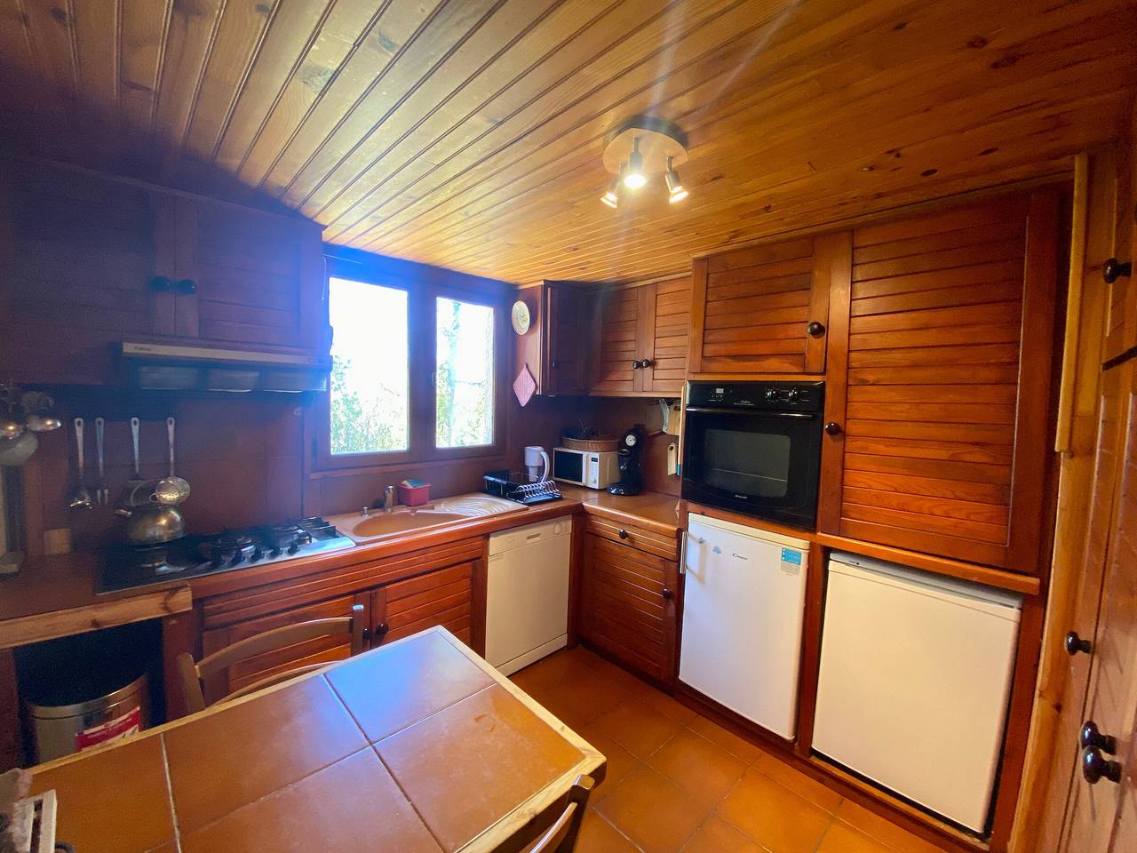 Chalet pour 10 pers aux Angles avec poêle à granules, parking et navette in Les Angles, Région de Prades