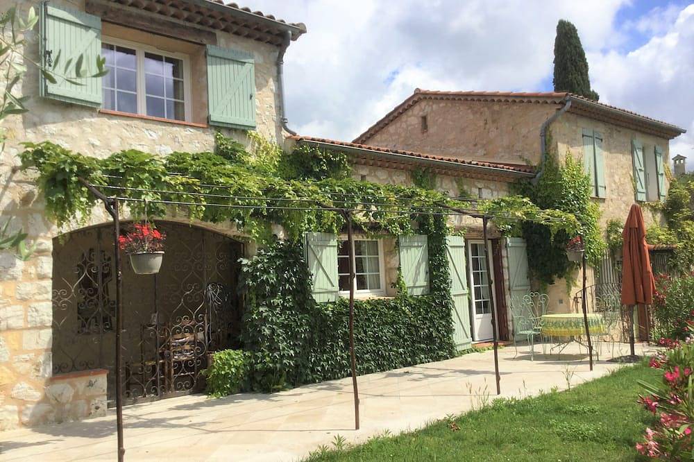 Charming villa with swimming pool - sleeps 8 in Le Rouret, Mittelmeerküste (Frankreich)