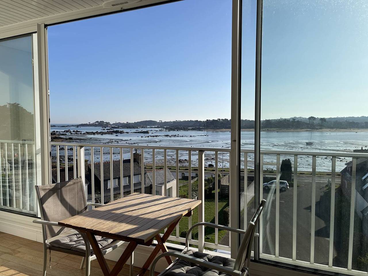 Appartement entier, Appartement Superbe Vue Mer à Tregastel in Trégastel, Côte de Granit Rose