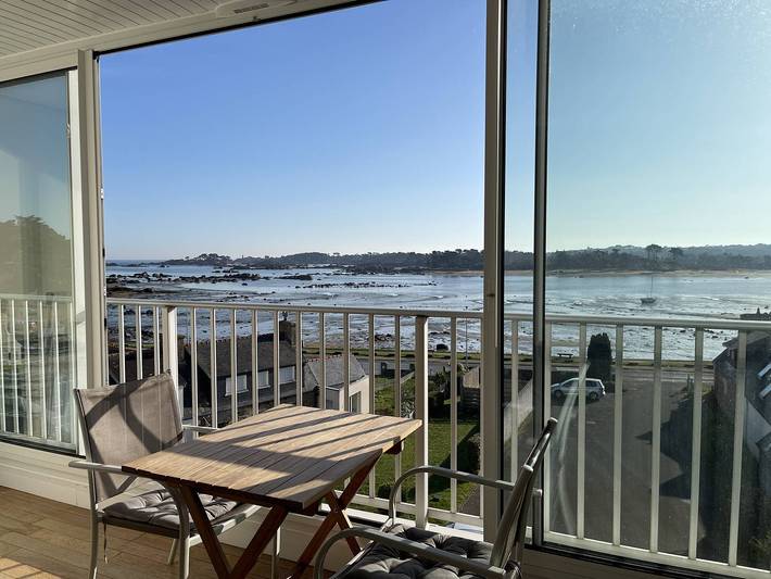 Ferienwohnung für 2 Personen, mit Balkon in Trégastel