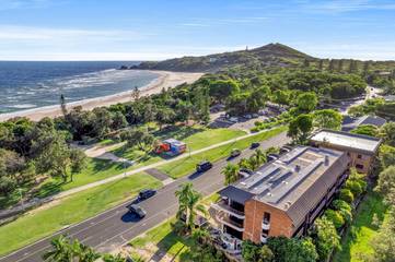 Gîte pour 2 personnes, avec vue ainsi que piscine et balcon à Byron Bay