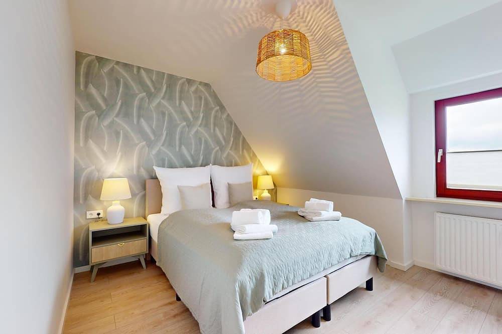 Ganze Wohnung, Neu sanierte Ferienwohnung für 4 Personen im Grünen Tal mit Schwimmbad und Sauna in Hörnum, Sylt