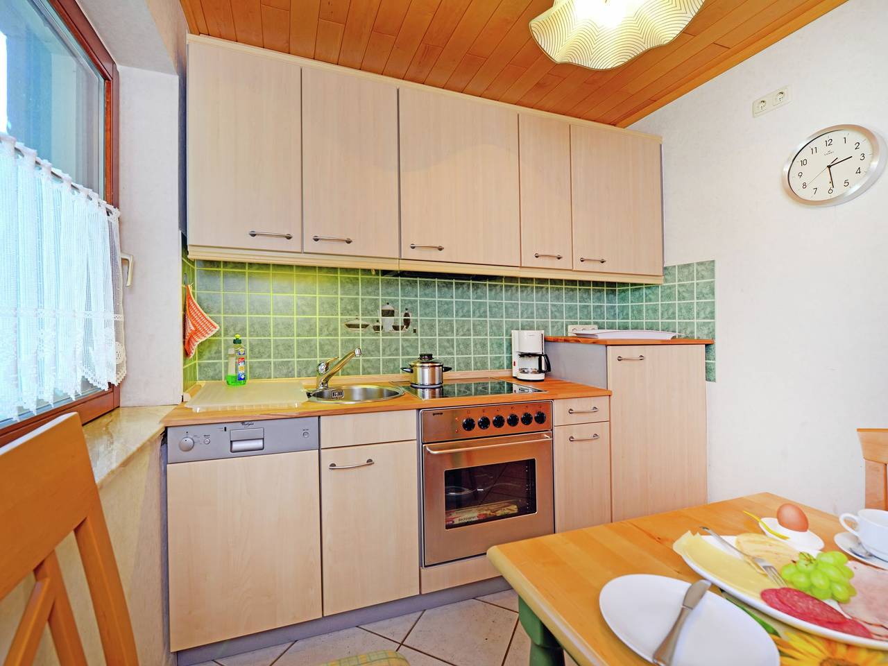 Ganze Wohnung, Moderne Ferienwohnung mit Garten in Eimelrod in Eimelrod, Willingen