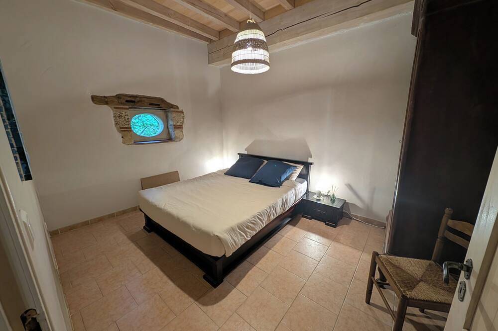 Exceptional apartment in a 14th c. mill. Pets welcome! in Fleurance, Gers