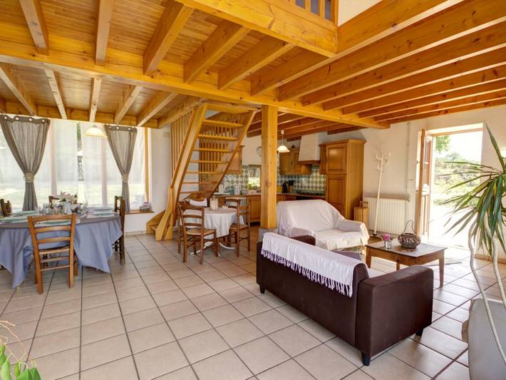 Gîte pour 10 personnes, avec jardin, animaux acceptés dans la Loire - 4