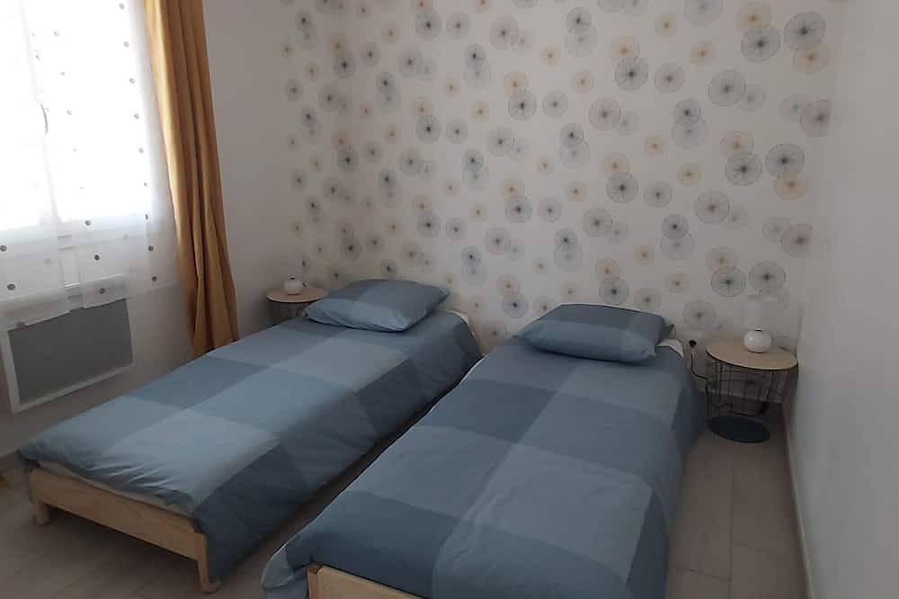 Villa neuve et indépendante avec 2 chambres 4 personnes in Rocbaron, Côte méditerranéenne (France)