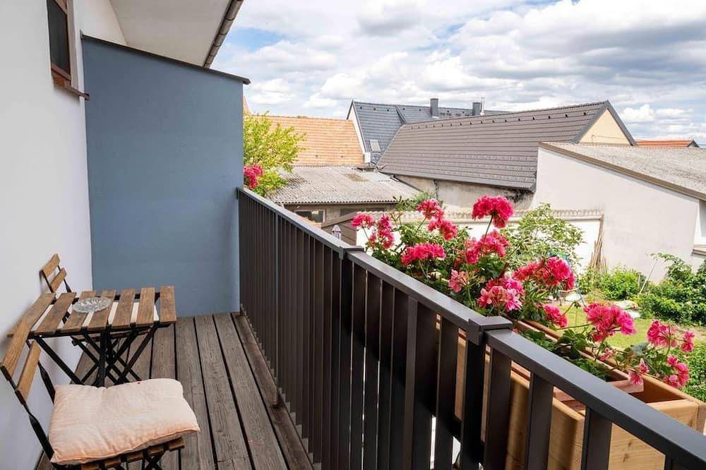 Doppelzimmer mit Dusche, Wc - Gästehaus Elfriede in Mörbisch am See, Leithaberg
