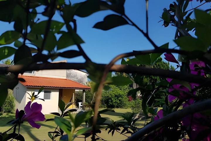 Casas e apartamentos de temporada para 2 pessoas, com jardim em Guaraú