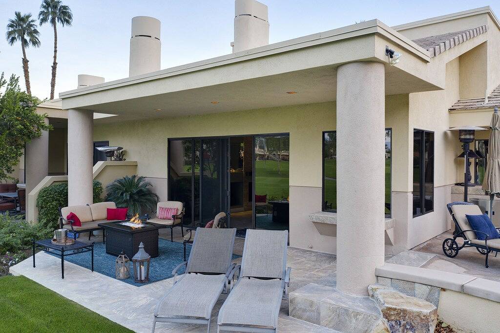 Luxuriöse Wüstenoase, Nachtbeleuchtung mit Berg- und Golfblick, Salzwasserpool und Spa in La Quinta (CA), Coachella Valley