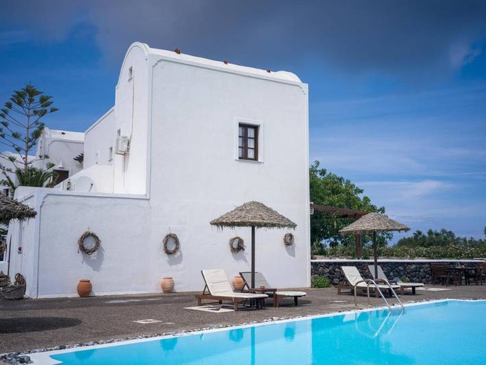 Apartahotel para 2 personas, con Balcón y Terraza además de Jardín y Piscina en Santorini