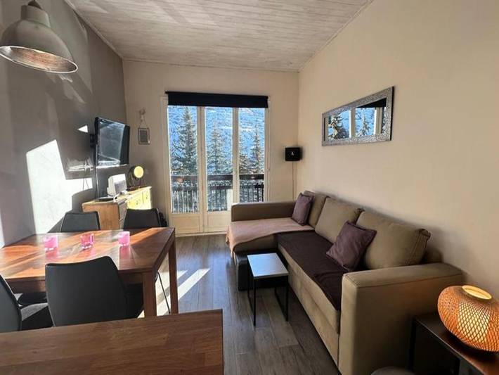 Gîte pour 4 personnes, avec balcon dans Office De Tourisme De Vars - 2