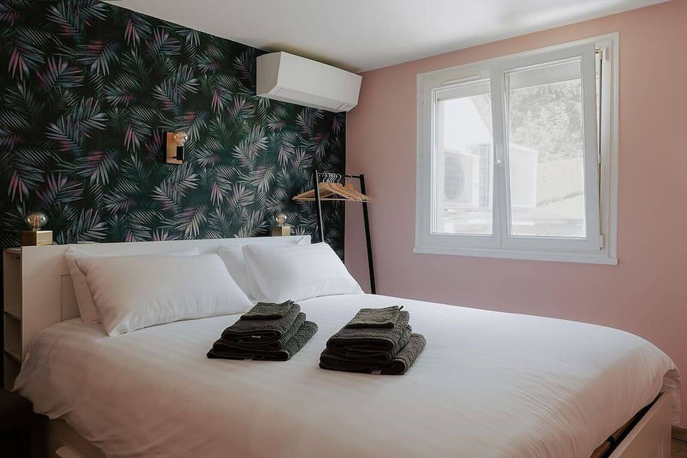 Maison avec Spa en Champagne in Champillon, Parc naturel régional de la Montagne de Reims