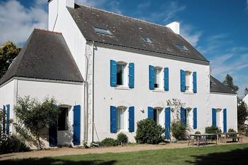 Location de vacances pour 14 personnes, avec jardin à Landaul