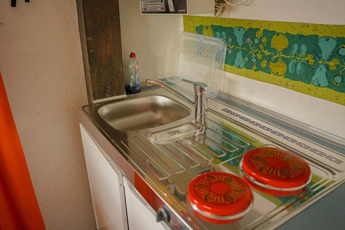 Ganze Wohnung, Ferienwohnung Schimmer mit Bergblick im ruhigen, naturverbundenen Ferienpark Vorauf, Siegsdorf in Siegsdorf, Bayerische Alpen