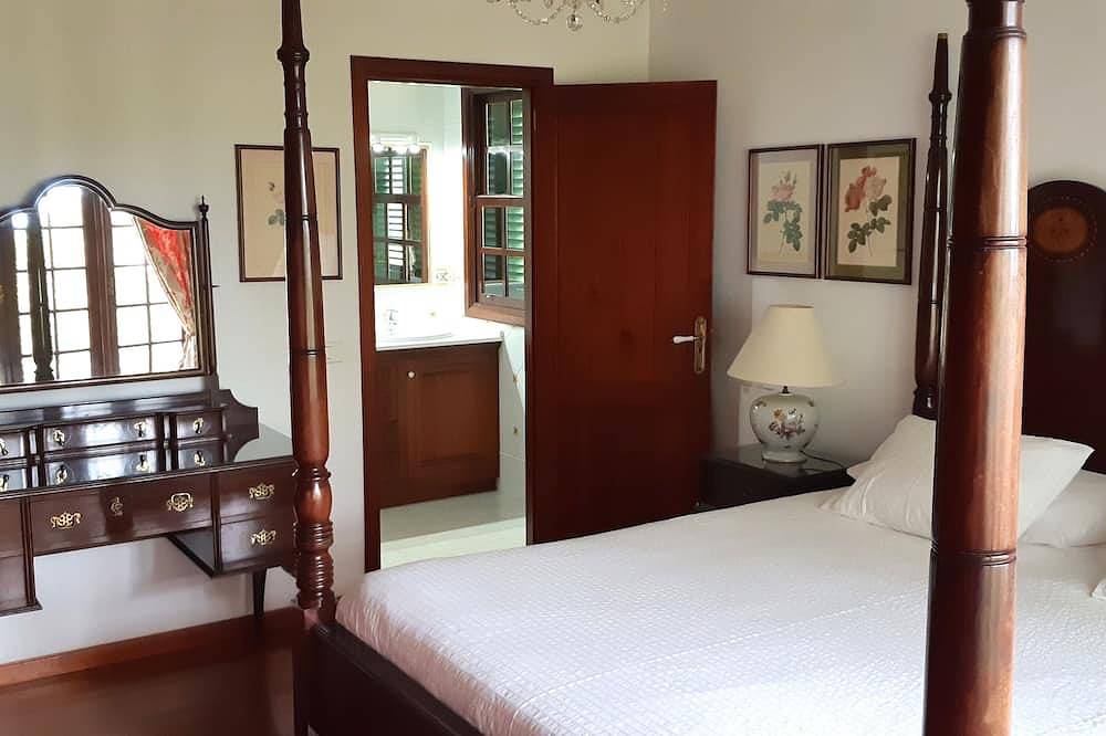 Schöne Villa in 5.000 m² großem botanischen Garten, im Herzen des Orotava-Tals in Las Candías, La Orotava