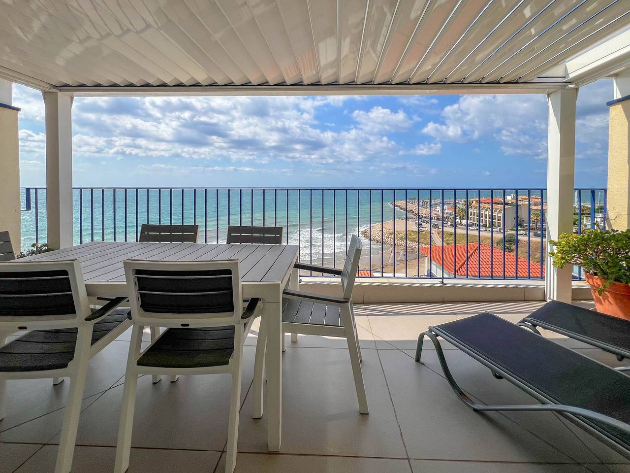 Appartement entier, Marina Duplex by Hello Homes Sitges in Sitges, Garraf