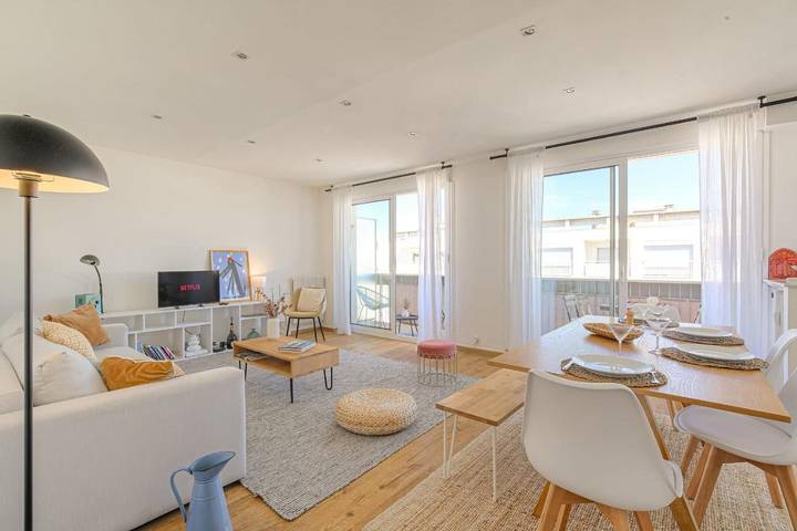 Gîte pour 6 personnes, avec jardin et balcon dans Parc de la Tête d'Or