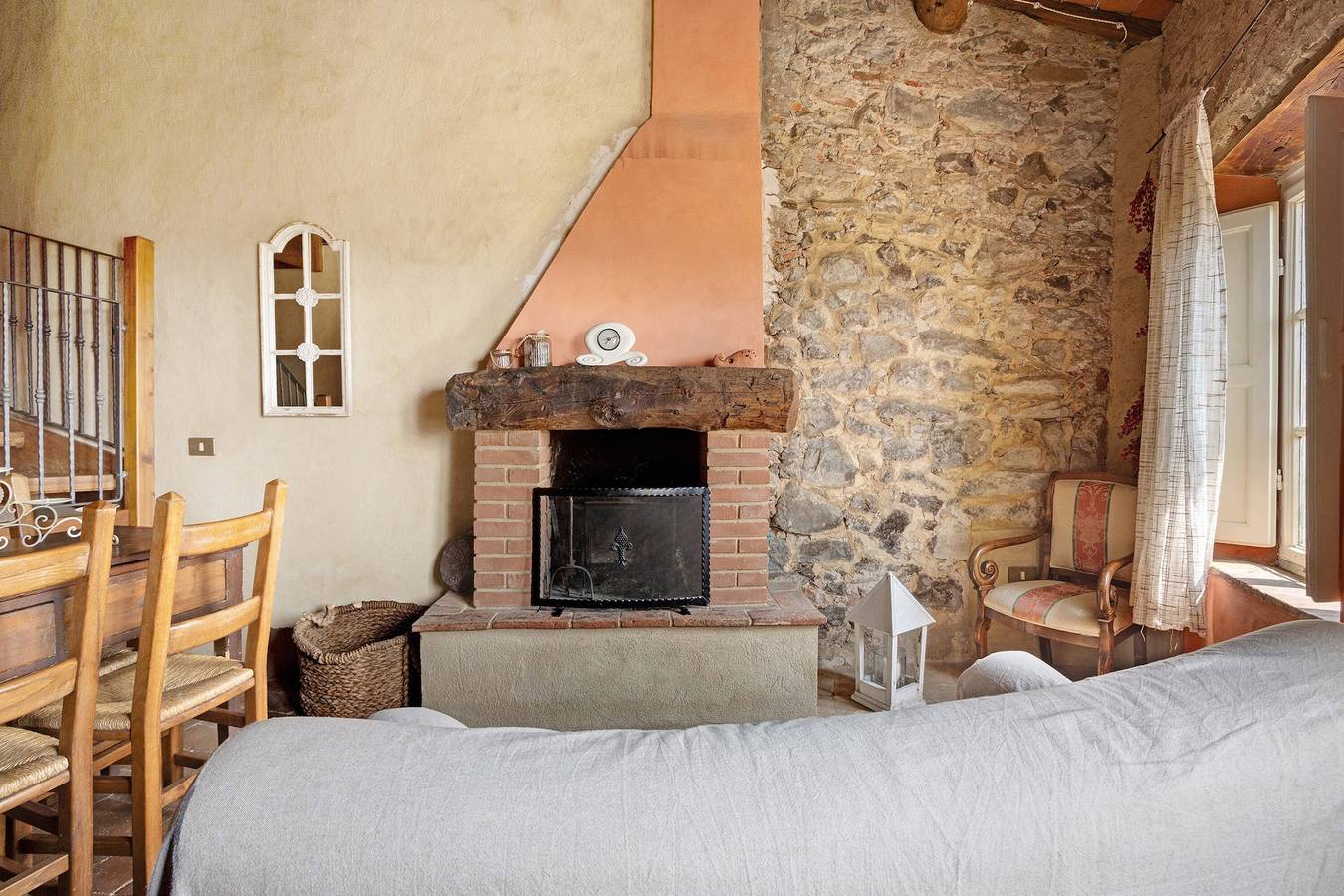 Appartamento intero, Appartamento 'Appartamento Torre' con piscina condivisa, giardino condiviso e Wi-Fi in Massarosa, Riviera Toscana
