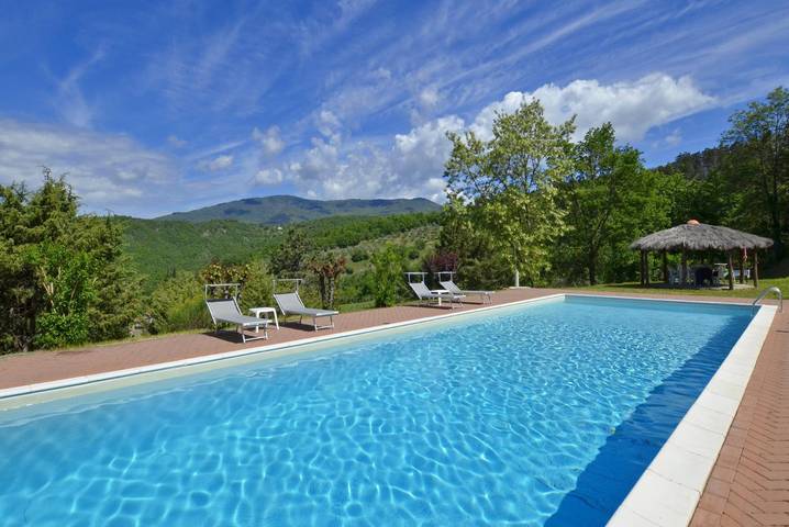 Casa vacanza per 8 persone, con Terrazza e Giardino a Sansepolcro