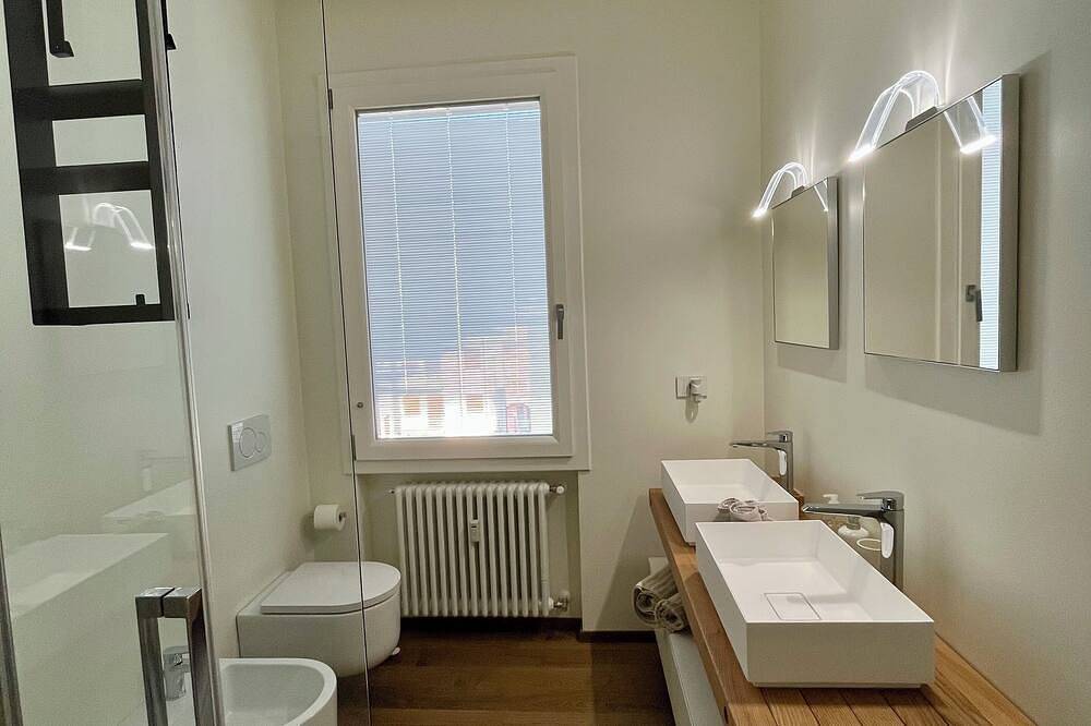 Entire apartment, Luxury Appartment Treviso City Centre in Treviso, Treviso Province