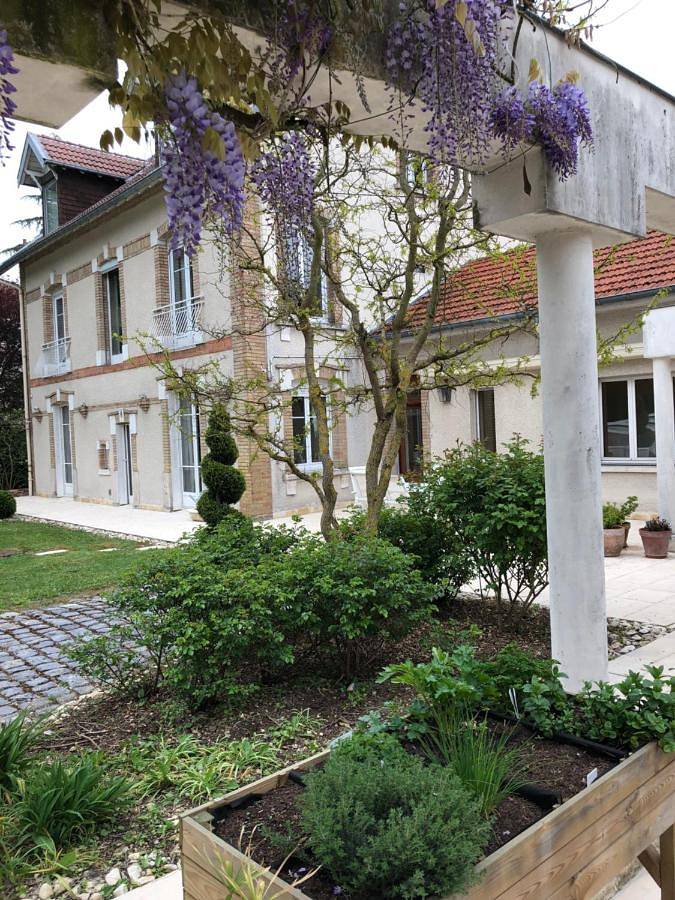 Chambre d’hôte pour 2 personnes, avec terrasse et jardin ainsi que vue et piscine dans Parc naturel régional de Lorraine - 3