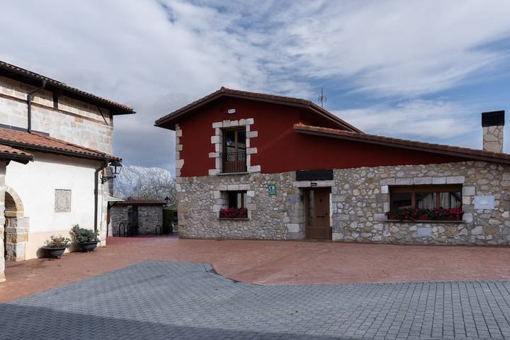 Chalet para 16 personas, con Balcón y Jardín en el País Vasco