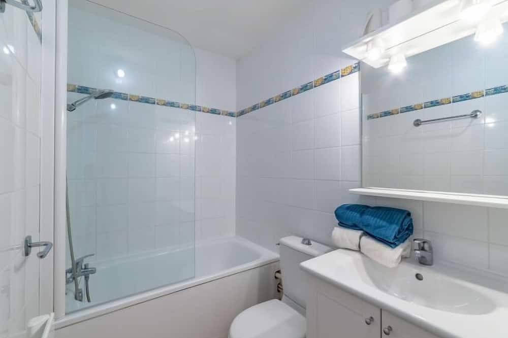 Ganze Wohnung, Cap Négre : Domaine de la Pinède by Interhome in Pramousquier, Le Lavandou