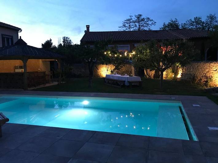 Maison d’hôte pour 3 personnes, avec piscine ainsi que vue et jardin à Villeneuve-lès-Béziers - 2