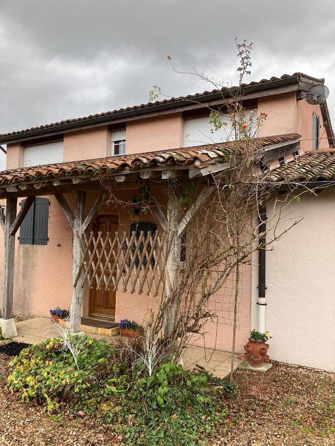 Double Room with Balcony in Chambilly, Région de Charolles