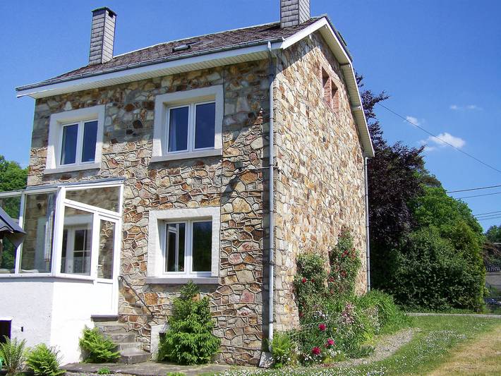 Vakantiehuis voor 9 personen, met Terras en Tuin in Vielsalm
