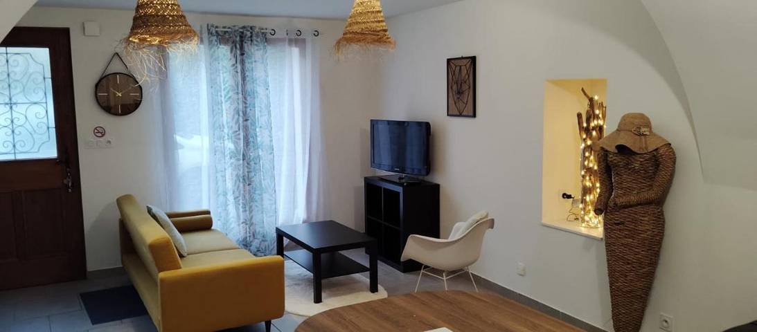 Gîte pour 5 personnes à Saint-Étienne-de-Saint-Geoirs - 4